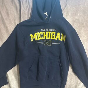Men’s small Michigan wolverines hoodie.